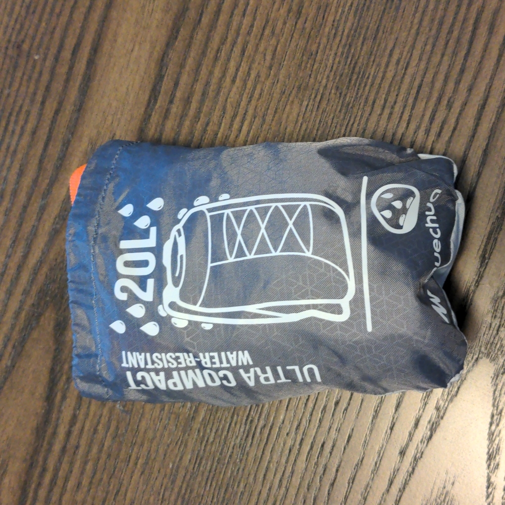 Decathlon Quechua Ultra compact 20L bag grey